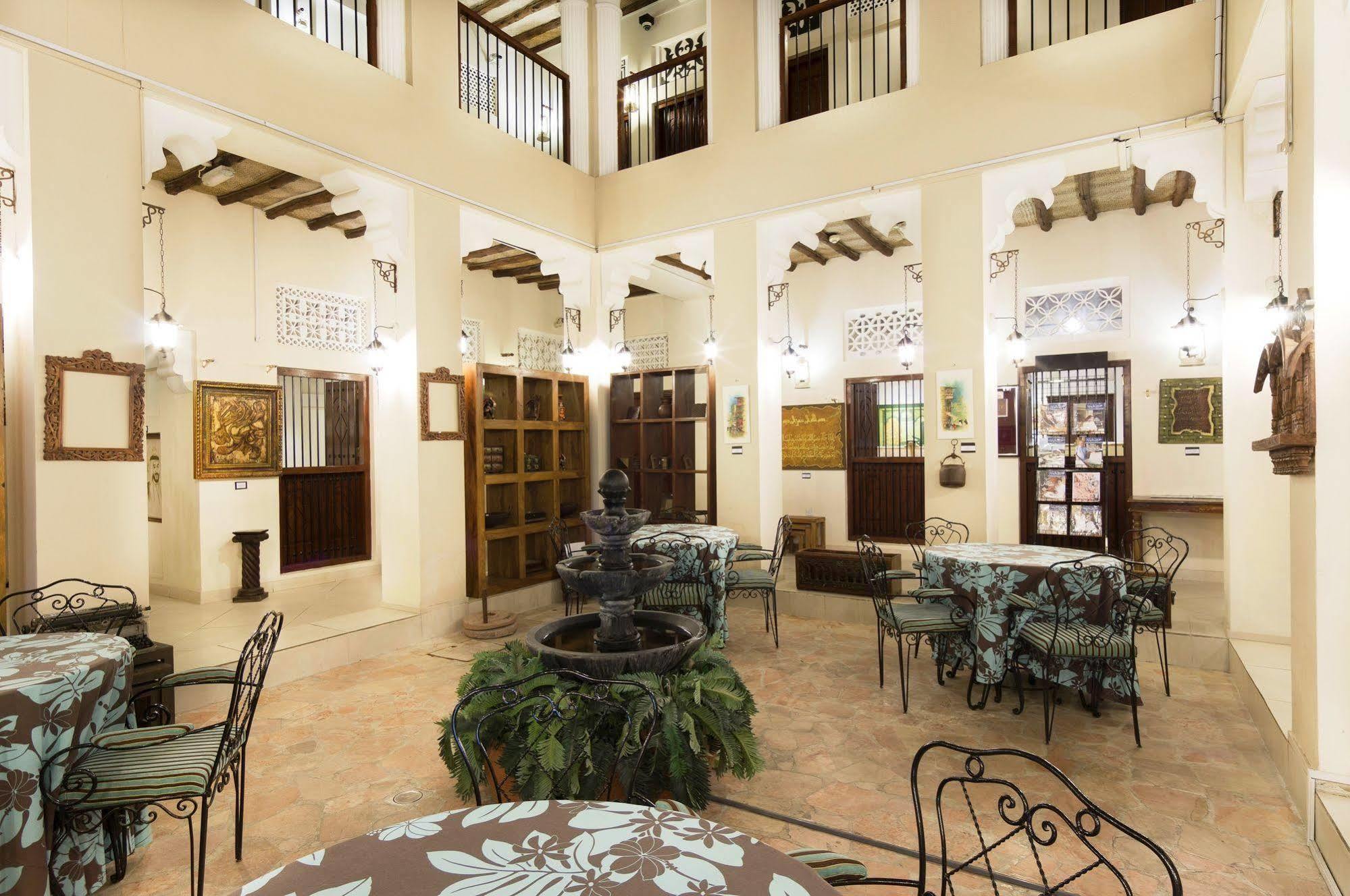 Ahmedia Heritage Guesthouse Dubai Exterior photo