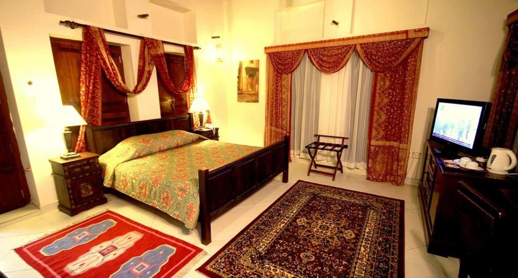 Ahmedia Heritage Guesthouse Dubai Exterior photo